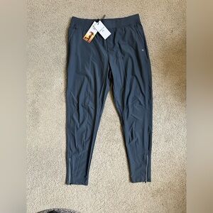Kenneth Cole Active Tech Jogger Pants – Size XL – NWT – Charcoal Grey